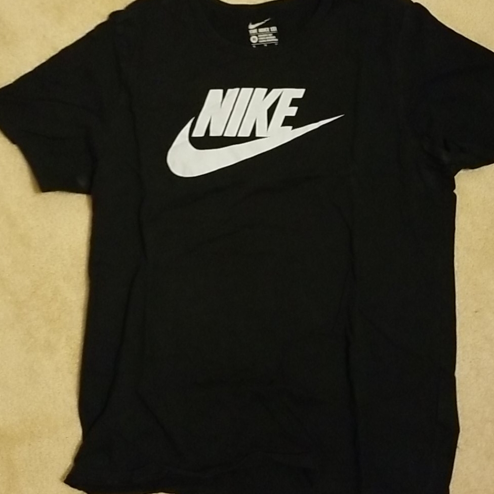 Nike t shirt